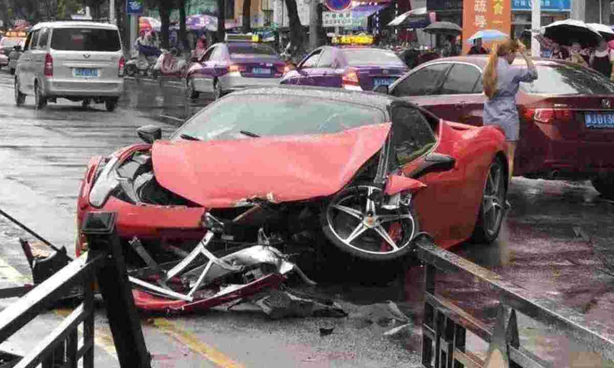 Ferrari incidente