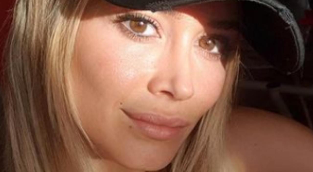 Diletta Leotta, hair in the wind and perfect shapes: impossible not to look