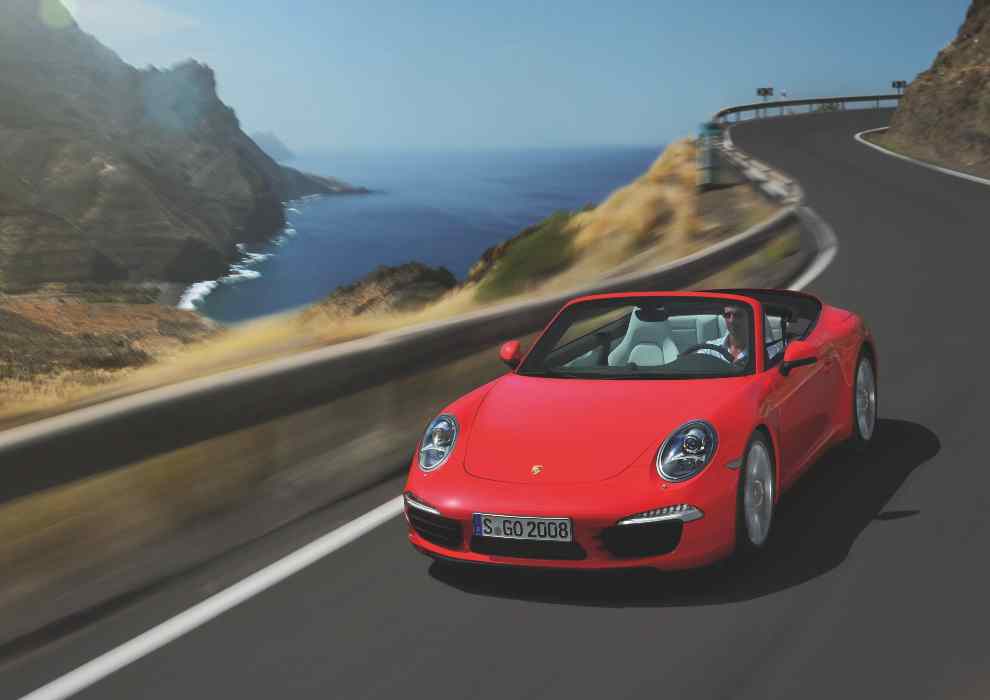 Porsche 911 Cabrio (Ansa Foto)