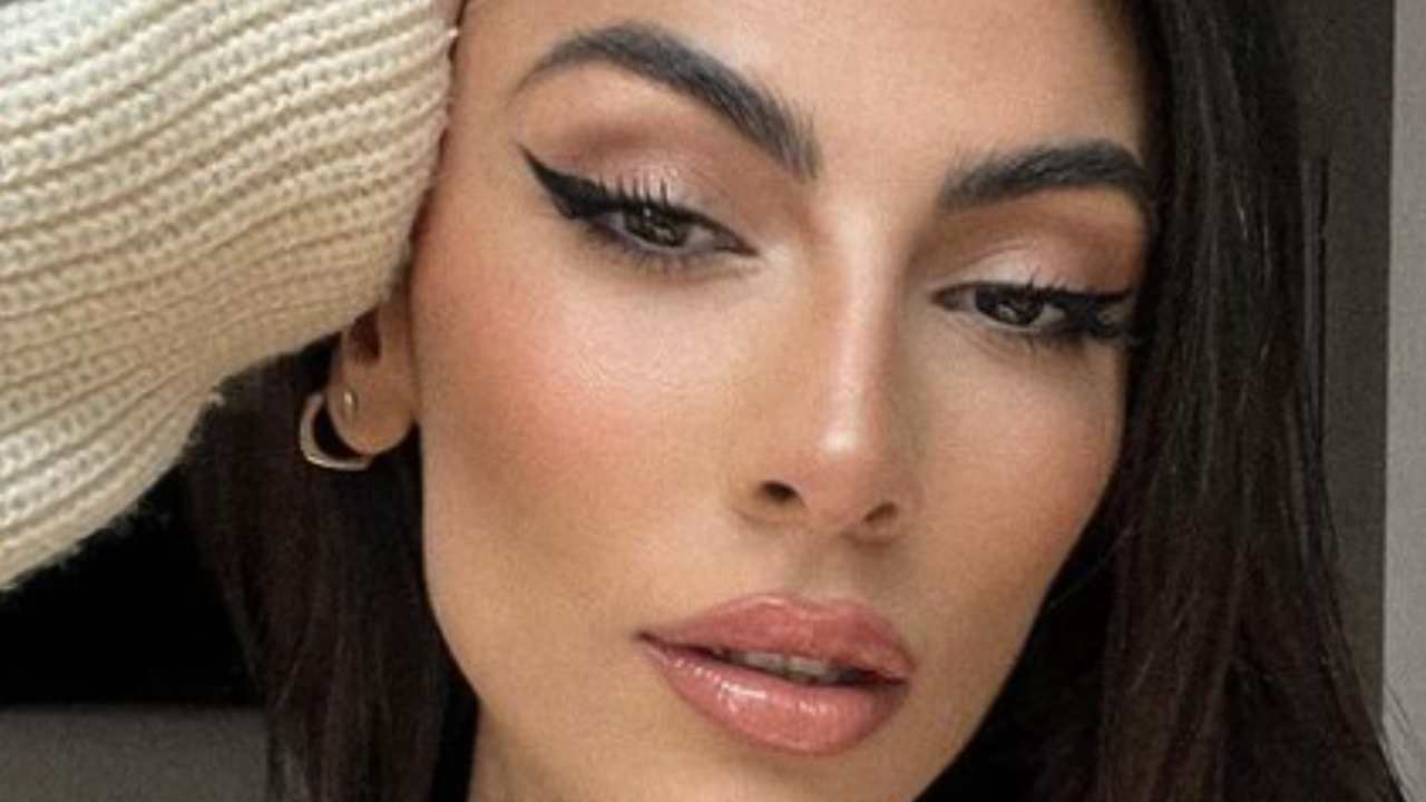 Giulia Salemi, gira così di sera: restano tutti a bocca aperta Giulia Salemi, gira così di sera: restano tutti a bocca aperta