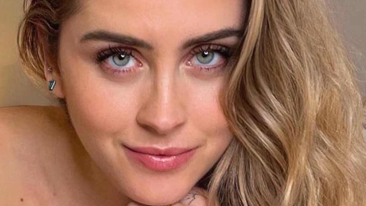 Valentina Ferragni irresistibile: il top è trasparente, non crederai ai tuoi occhi Valentina Ferragni irresistibile: il top è trasparente, non crederai ai tuoi occhi