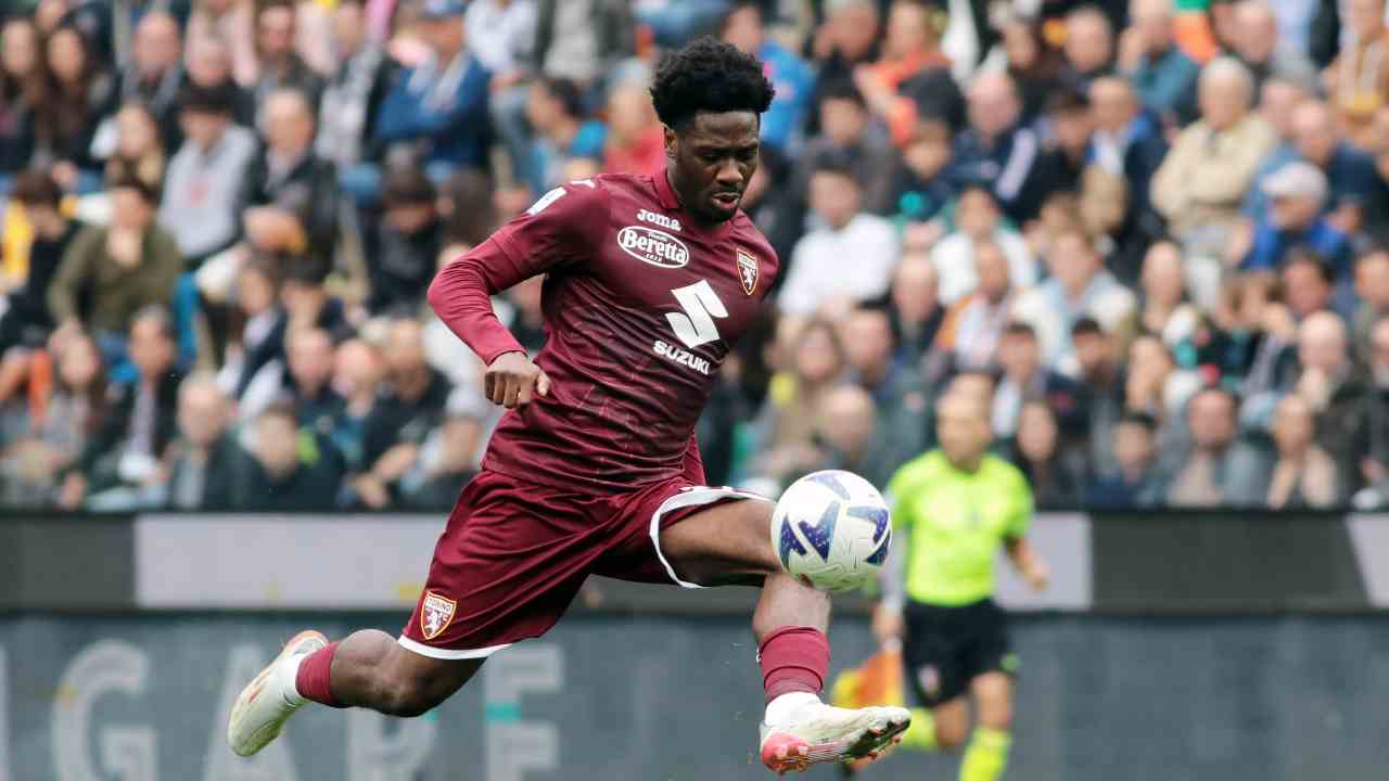 Ola Aina