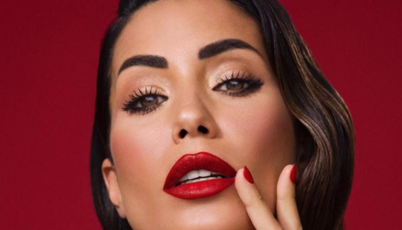 Il lato B di Federica Nargi è scultoreo | lo sguardo si ferma lì