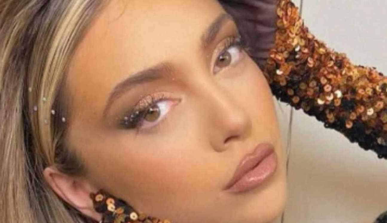Ana Mena 