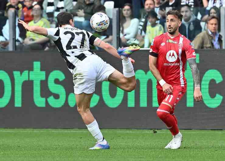 Andrea Cambiaso i tifosi lo vogliono fuori